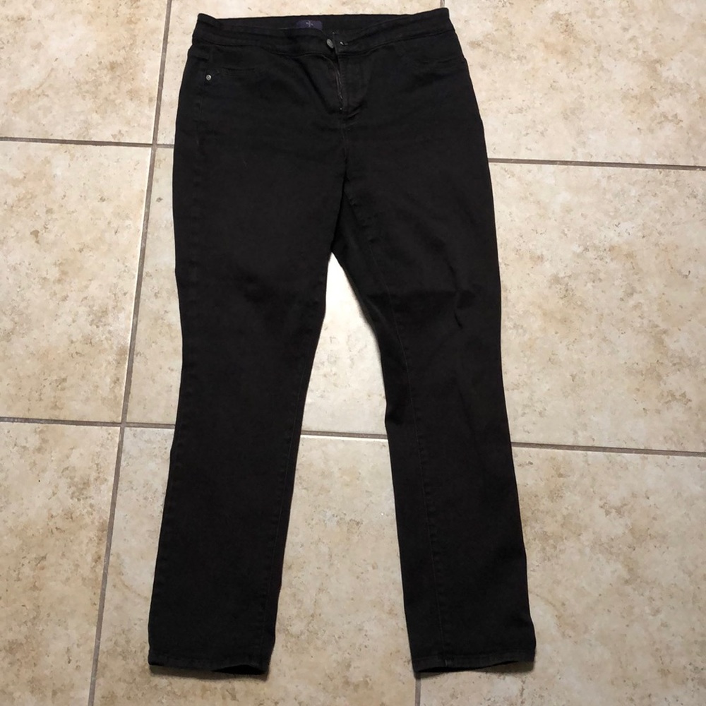 Dark brown and NyDJ leggings. Sz 12.